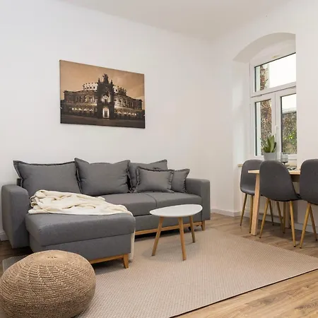 Apartment Design 2r Neustadt - Garten - Elbnahe - Airport *