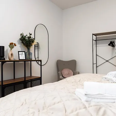 Design 2r Neustadt - Garten - Elbnahe - Airport Apartment *