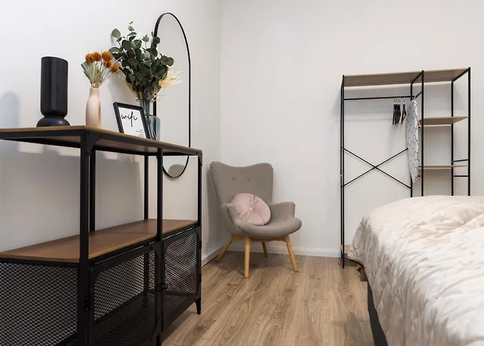 Design 2r Neustadt - Garten - Elbnahe - Airport Апартаменты