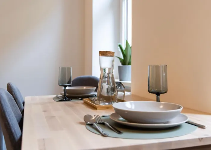 Design 2r Neustadt - Garten - Elbnahe - Airport Апартаменты